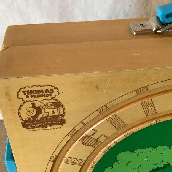 Rare Vintage Thomas Wooden Railway storage/travel case with useable train track - Picture 7 of 10